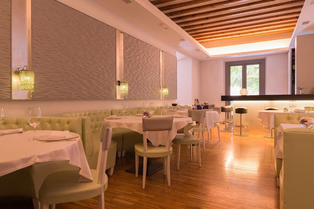 Hotel Spa La Romana, The Originals Relais Exterior photo