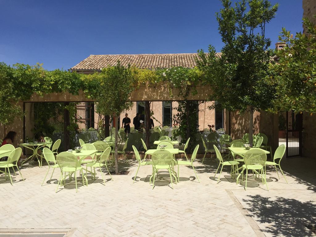 Hotel Spa La Romana, The Originals Relais Exterior photo